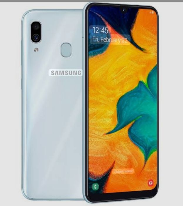 Продам смартфон Самсунг А30