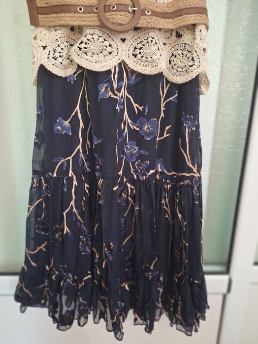 Красив дамски тоалет от пола и блуза