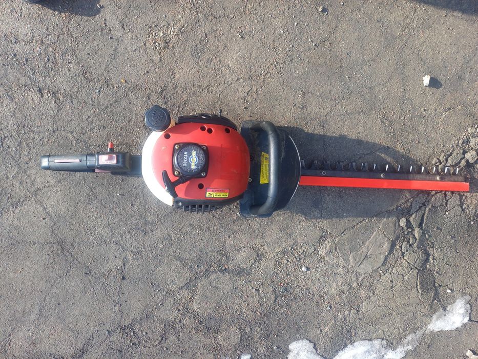 Кусторез бензиновый