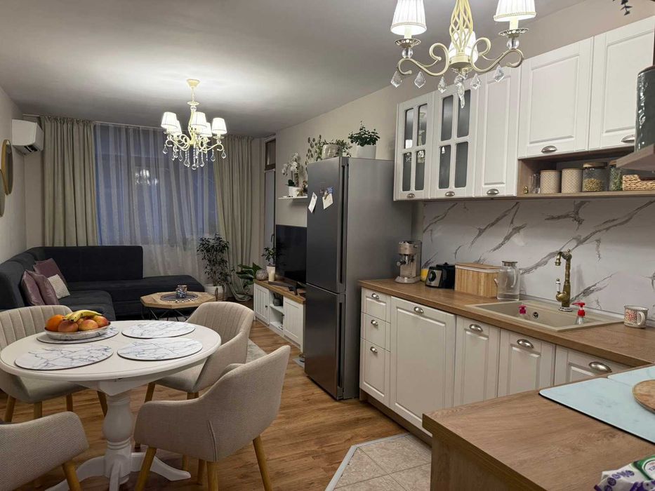 Обзаведен тристаен апартамент от собственик, гр. Пловдив, р-нт Айсберг