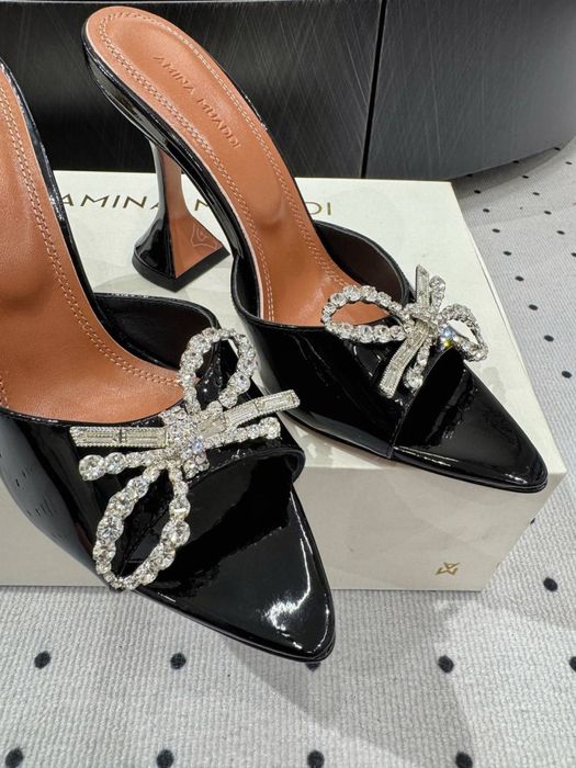 Pantofi Amina Muaddi