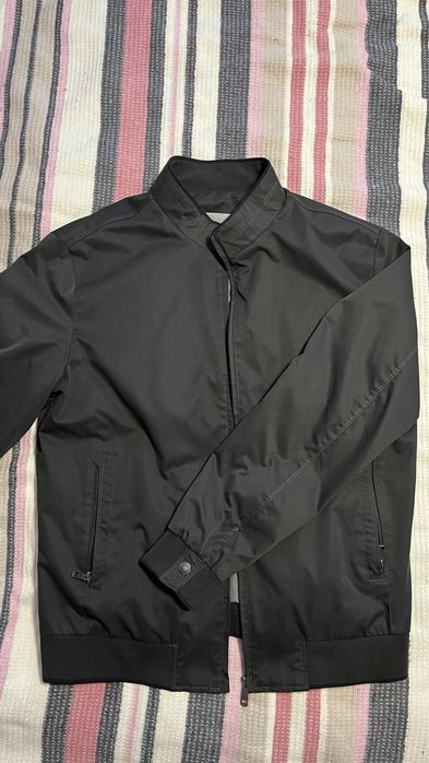 Продам куртку-ветровку