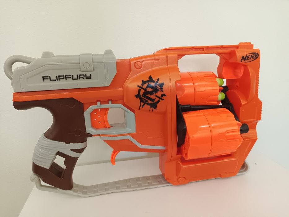 Игрушка нерф пистолет б/у