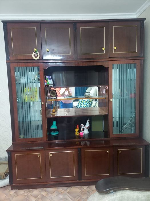 Продам стенку для гостинной