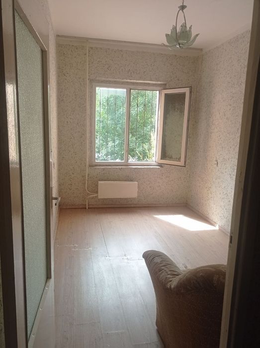 Продам 2 ком Юнусабад 9 квартал