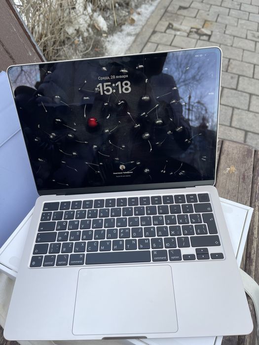 MacBook Air with Apple M3 13-inch