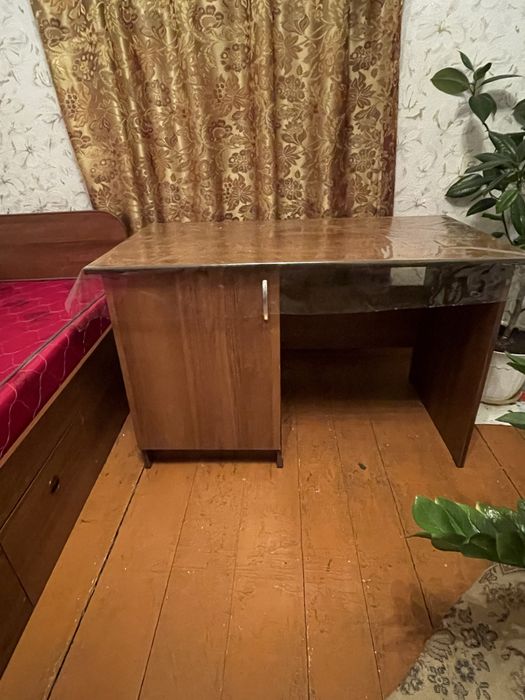 Стол для школьника или студента