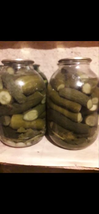 Продам солоенеые помидоры,огурцы