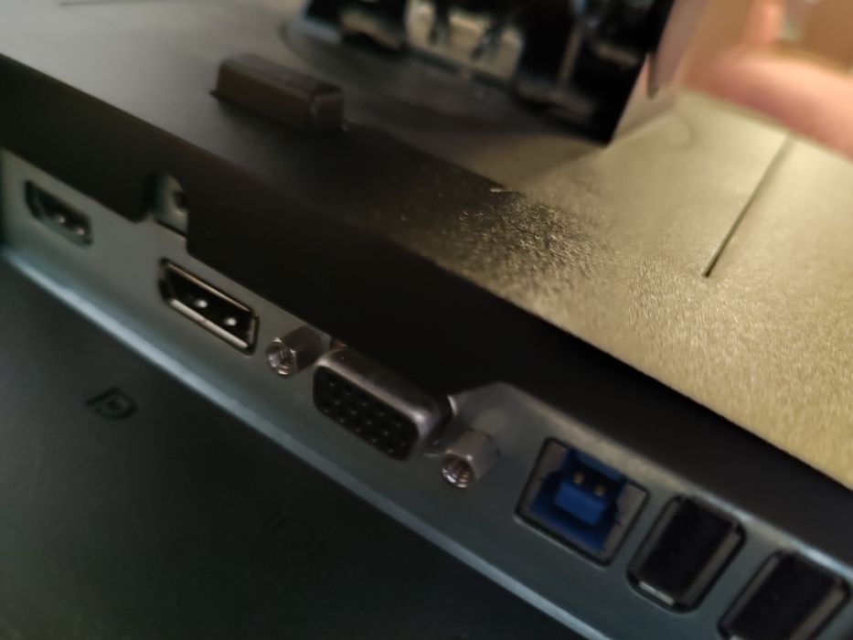 19" инча Dell монитор