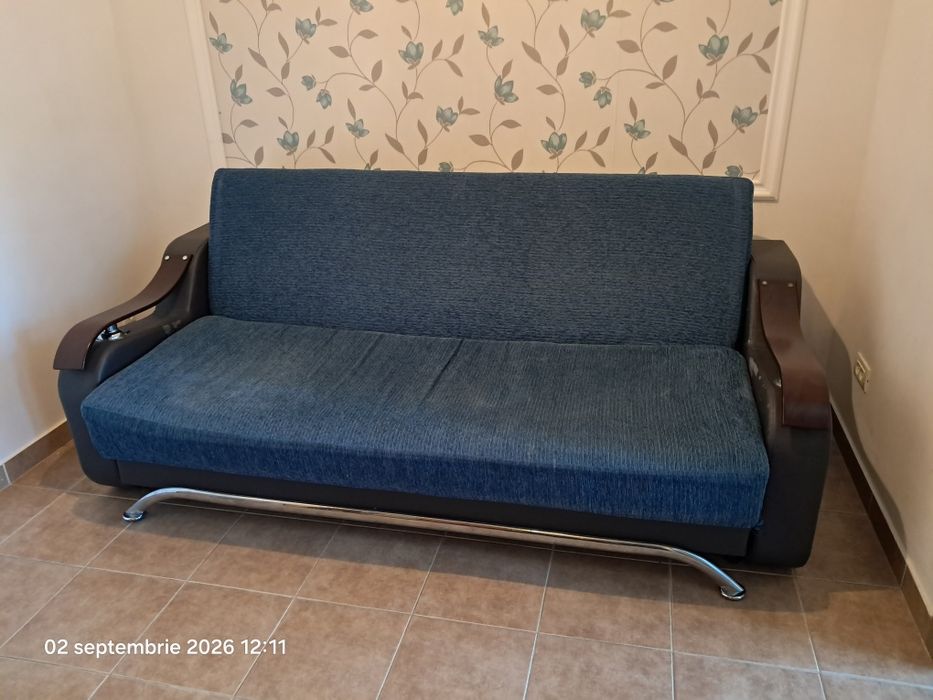 Vând canapea extensibila