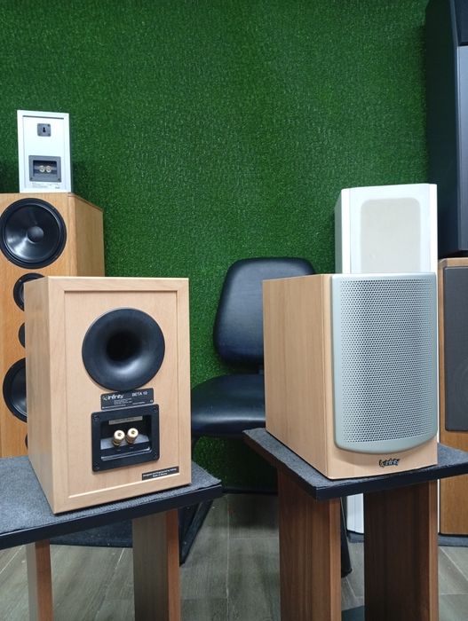 Тонколони Infinity Beta 10