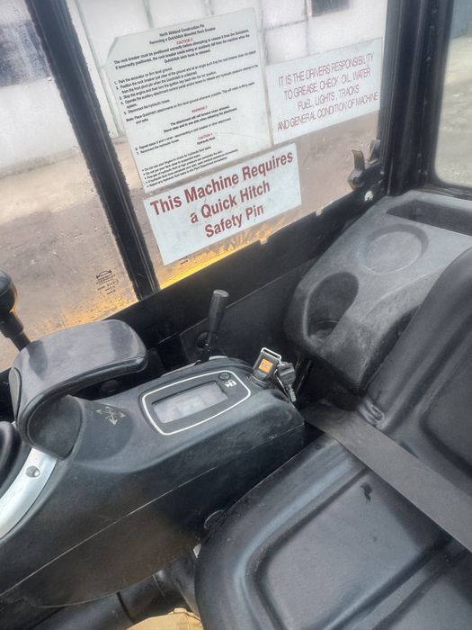 Miniexcavatoare JCB 8025