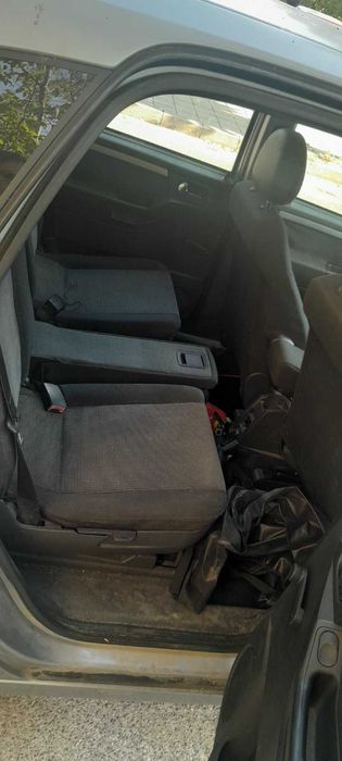 Продавам Опел марива