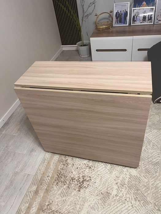 Стол раскладной.