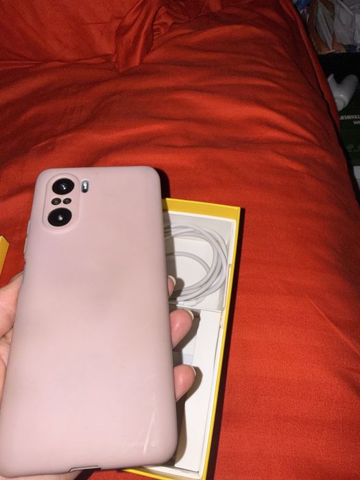 Vand telefon mobil xiaomi poco f 3 folosit foarte putin