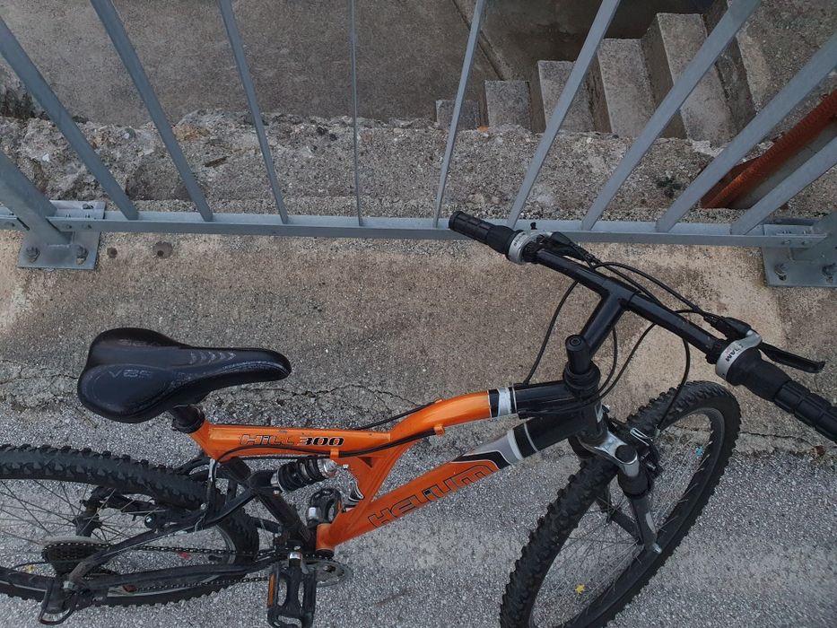 Колела комплект, €230 и €340, а двете €520