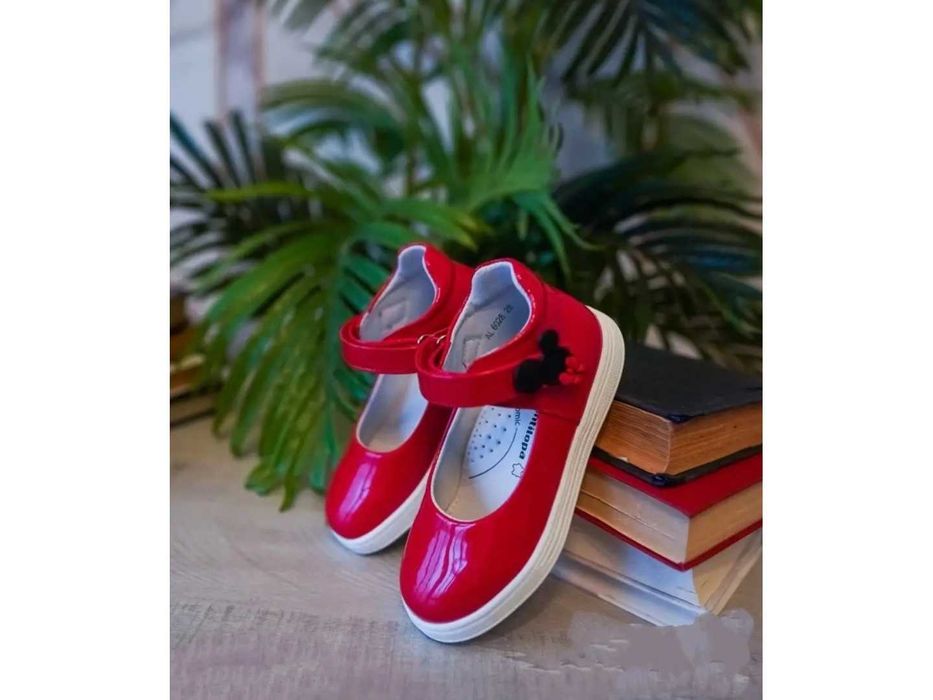 Детские туфли для девочки