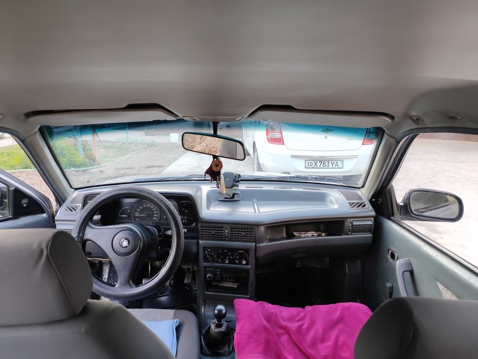 Продаю машину цена договорная