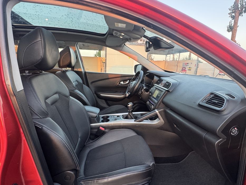 Renault Kadjar Panorama/keyless/lane assist/navi/piele/rate/garantie