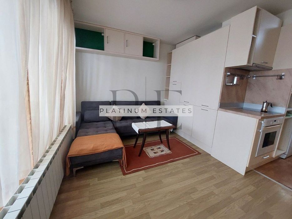 Дава се под наем Тристаен апартамент в София, Витоша - 77 кв.м за 760 € - Снимка #1