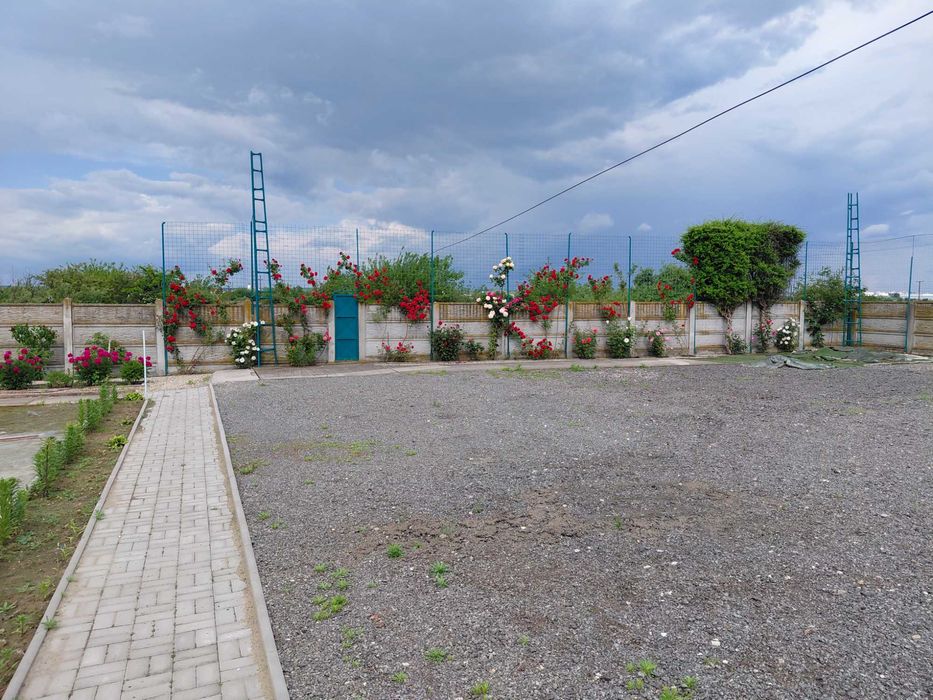 Vand 600 mp , teren extravilan in Craiova