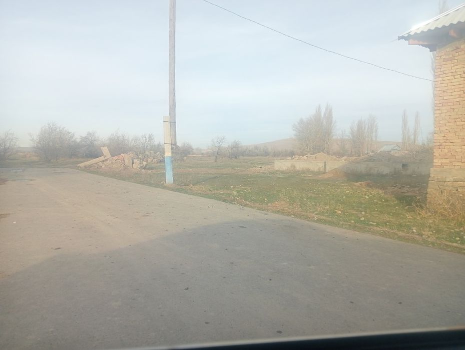 Участок с фундаментом