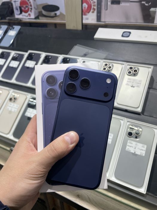 iPhone 17 pro Max sim