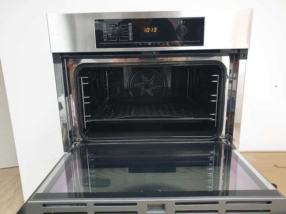 43L - Малка Miele Фурна с пиролиза за вграждане