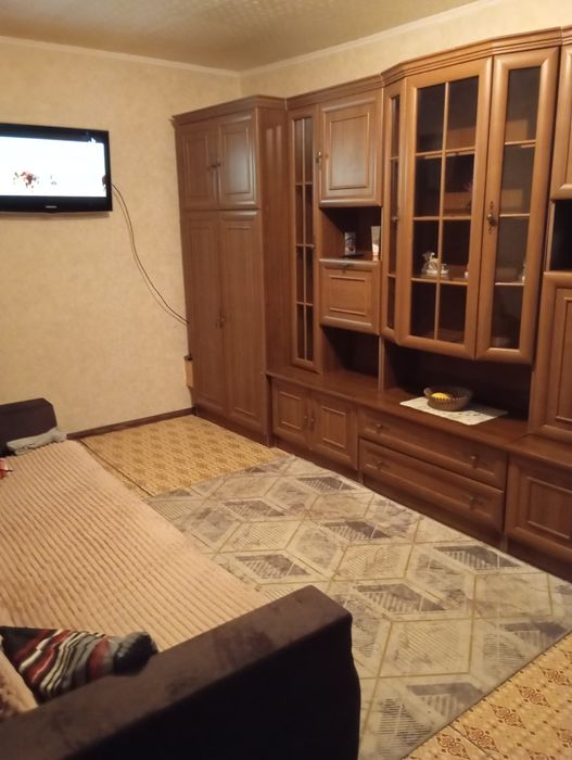 Срочно 2х комнатная квартира