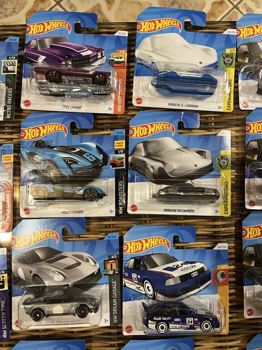 Lot HotWheels 50 bucati!