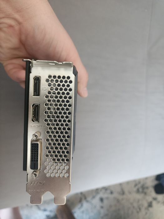 Видеокарта  MSI RTX3050