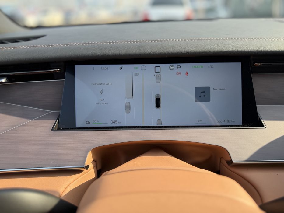 BYD HAN L DUAL motor 2.7s