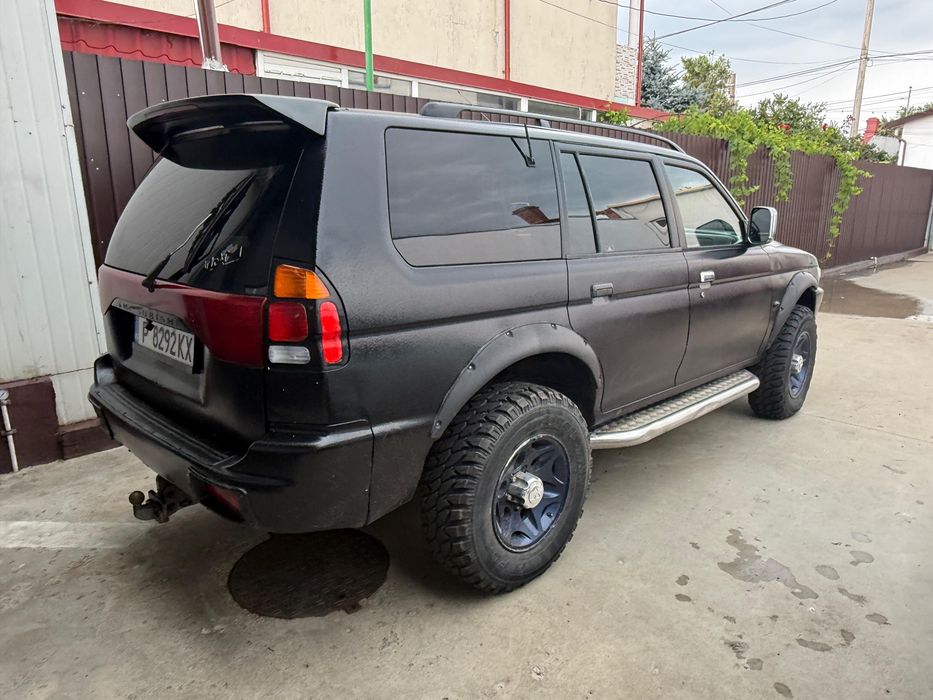 Mitsubishi pajero sport 1999