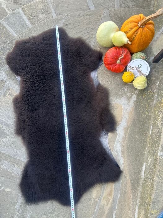 Агнешки кожи в различни разцветки