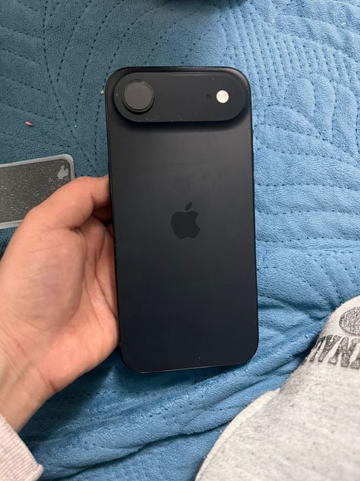 iPhone Air 256 акк:100.