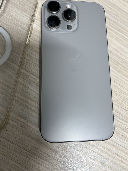 Iphone 16 pro max natural titanim (256gb)