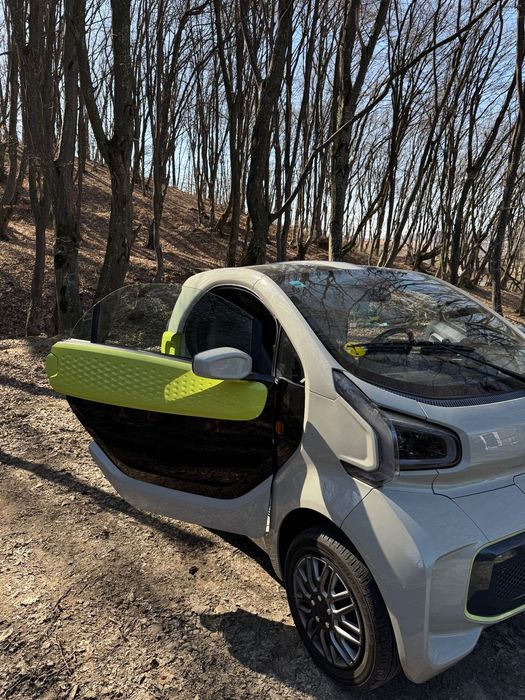 Xev Yoyo Xev Yoyo 16 ani