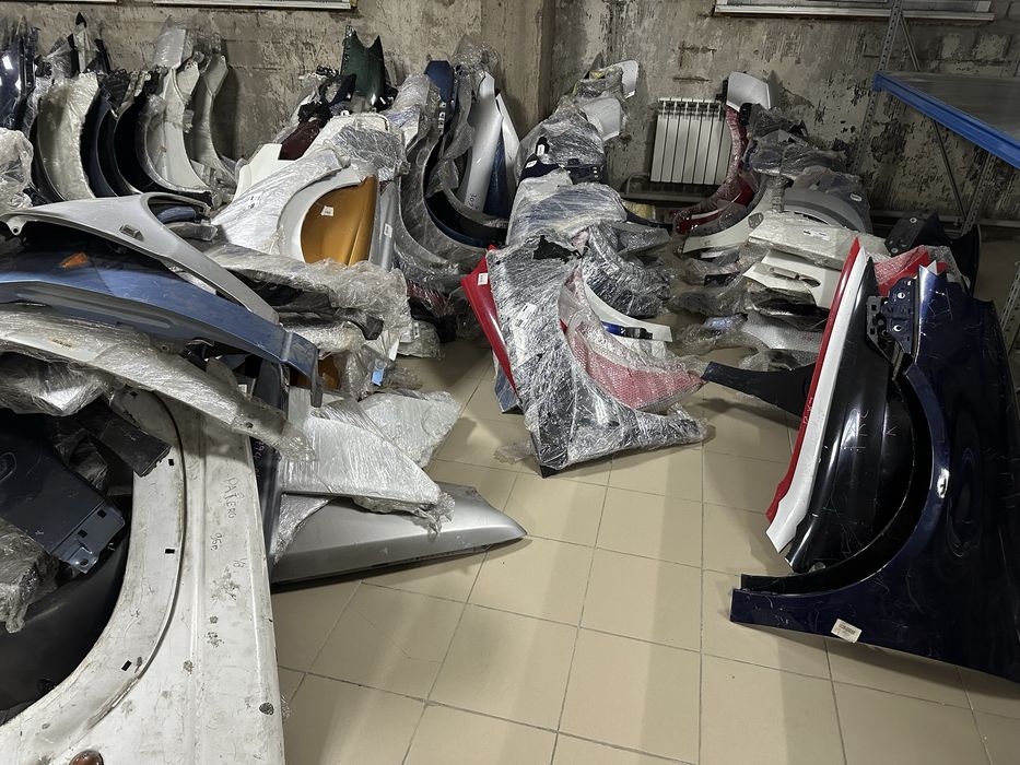 Крыло переднее оригинал контракт