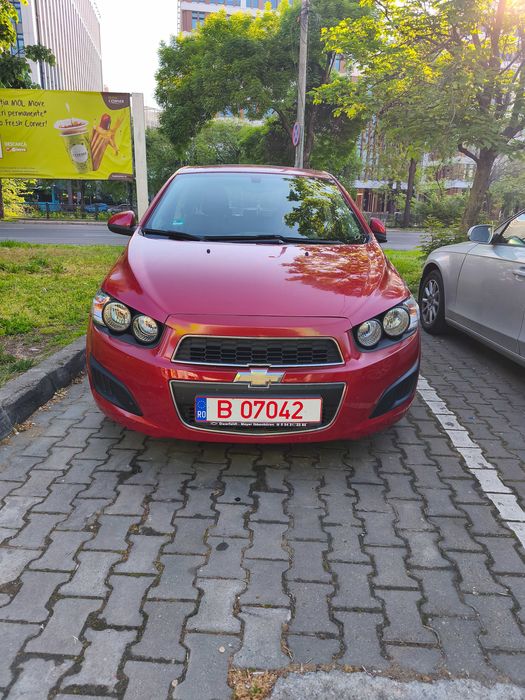 Vând Chevrolet Aveo