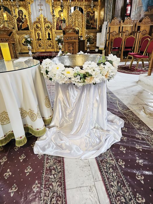 Aranjament cristelnita botez