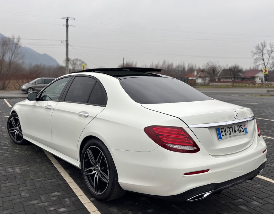 Mercedes e220 2018 pack amg line