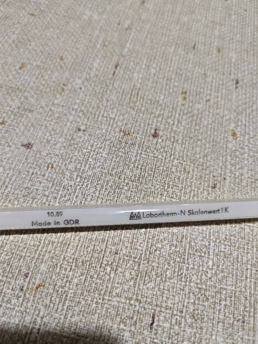 Лабораторни термометри-Немски 200гр,300градуса.