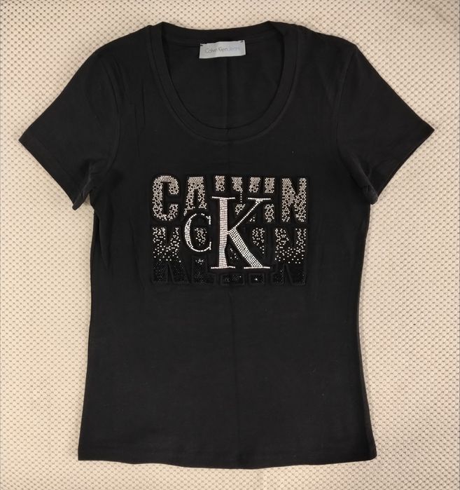 Продавам Тениски