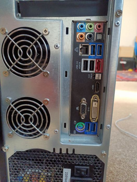 Vand desktop PC utilizat