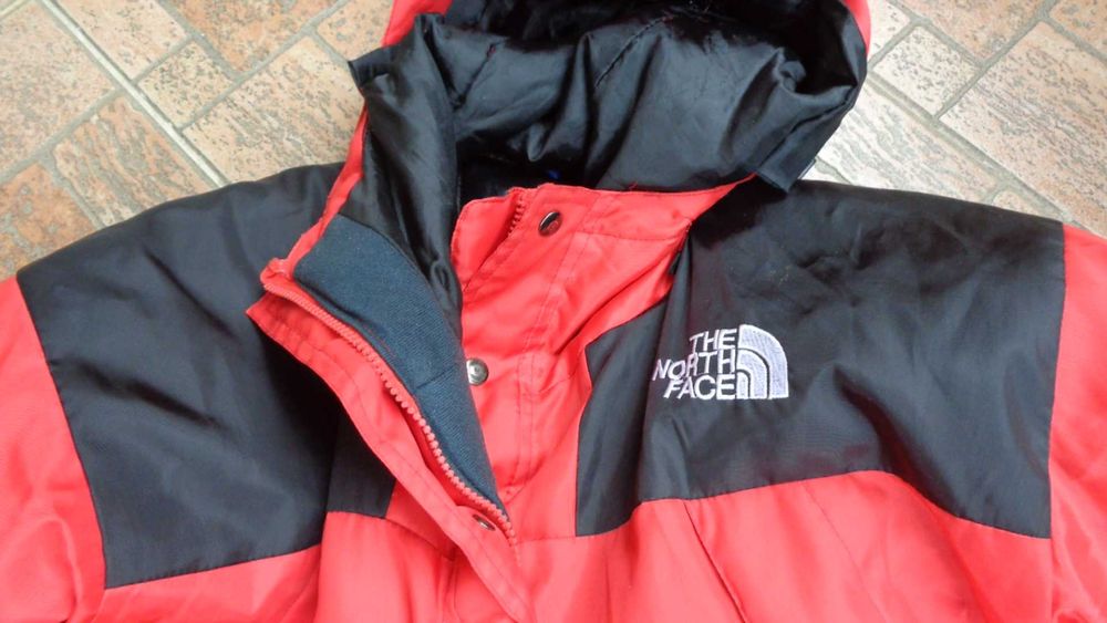 Яке  дамско  запазено