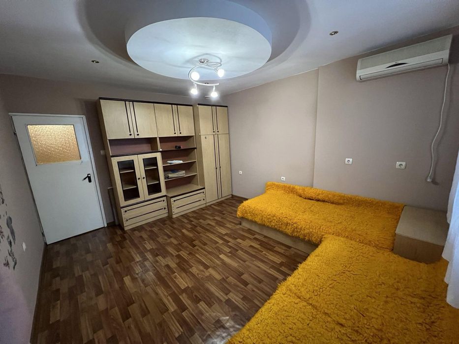 Продава се Четиристаен апартамент в Бургас, Долно Езерово - 110 кв.м за 1041 €/кв.м - Снимка #8