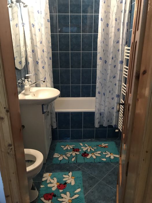 Închiriez ap. 2 cam.,decomandat,zona de sus,str.Belvedere