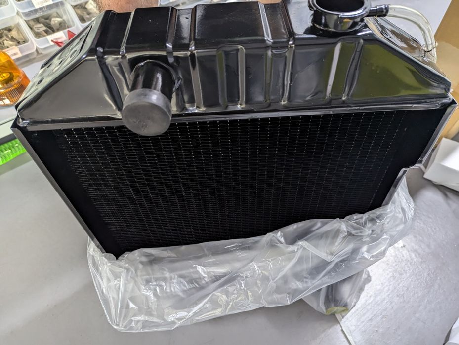 Radiator tractor ford 2000 3000 5000 preț 1150 lei se poate trimite pr