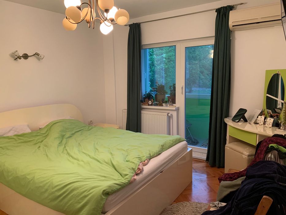 Vand apartament 4 camere