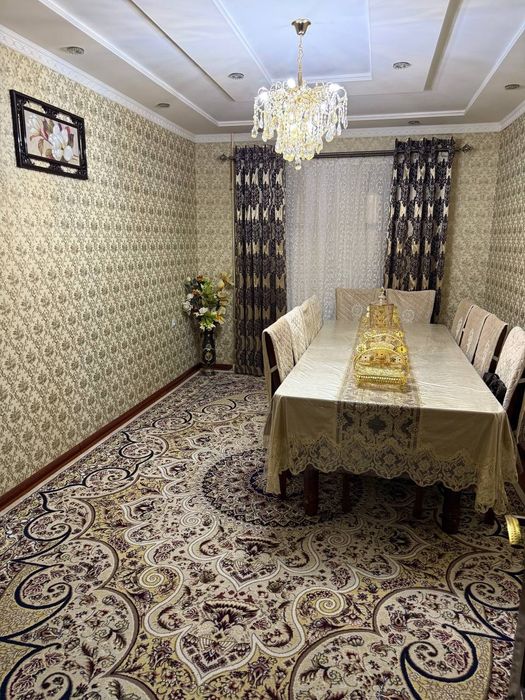 Продаётся в М.Улугбекском р-не Карасу-6 БИЙ 3в4_1_5 Балкон2Х6 80м2